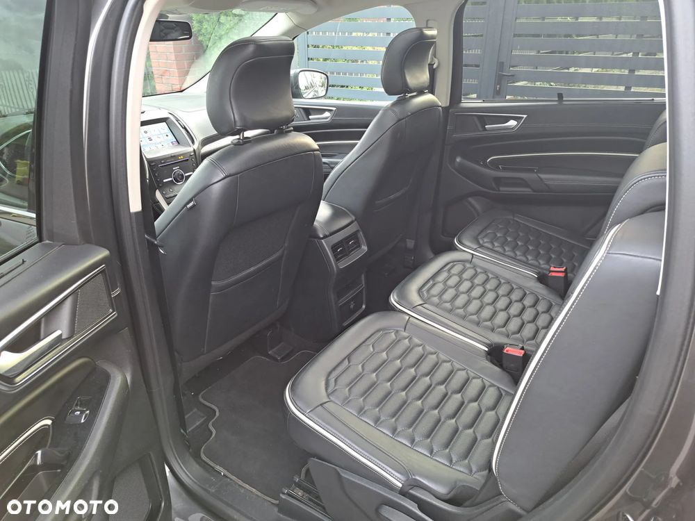 Ford S-Max - 8