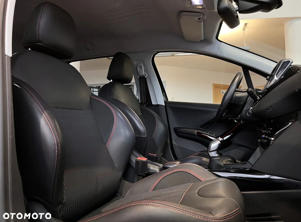 Peugeot 2008 PureTech 110 Stop&Start GT-Line Edition - 22