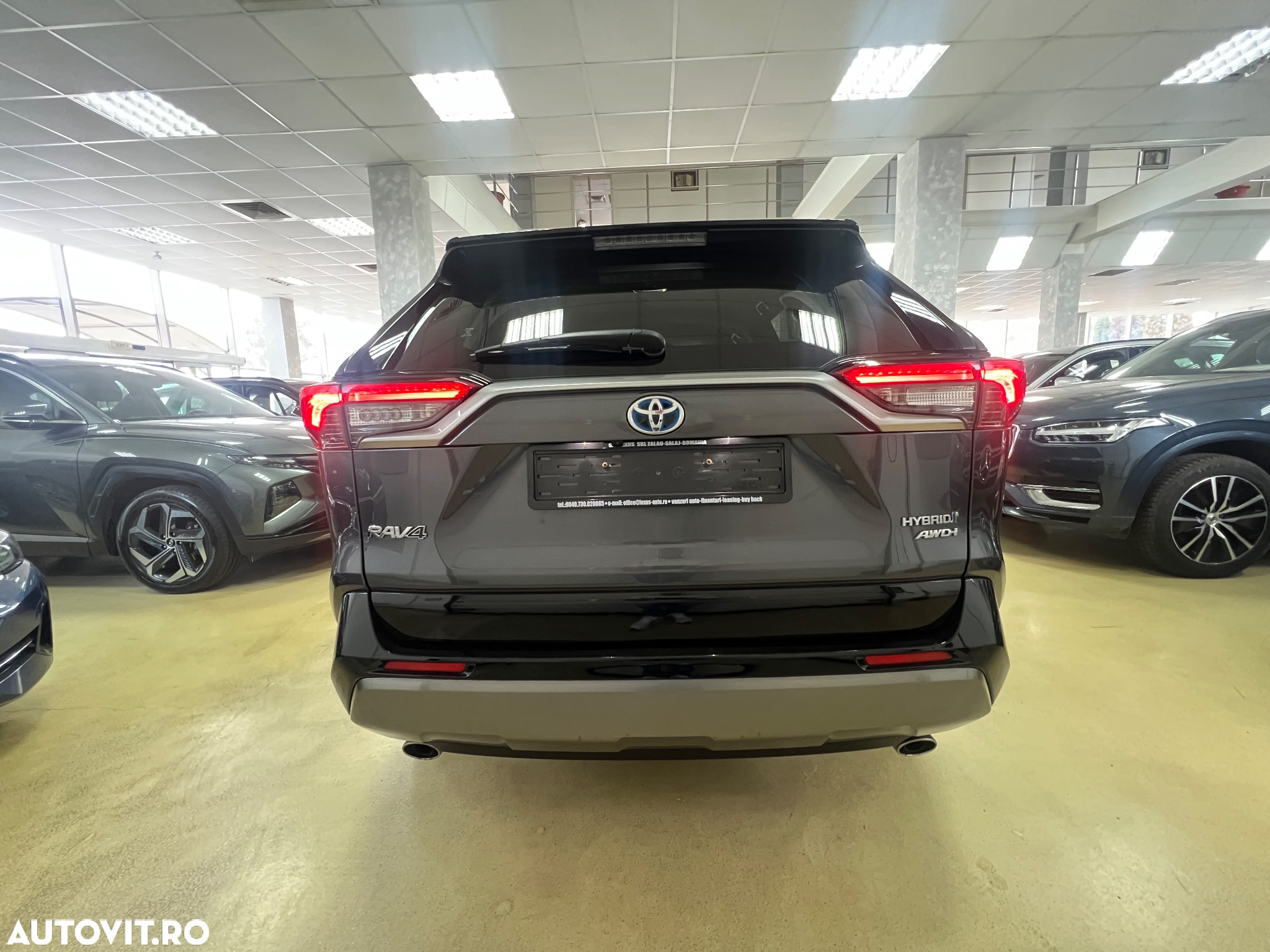 Toyota RAV4 2.5 4x4 Hybrid Lounge - 11