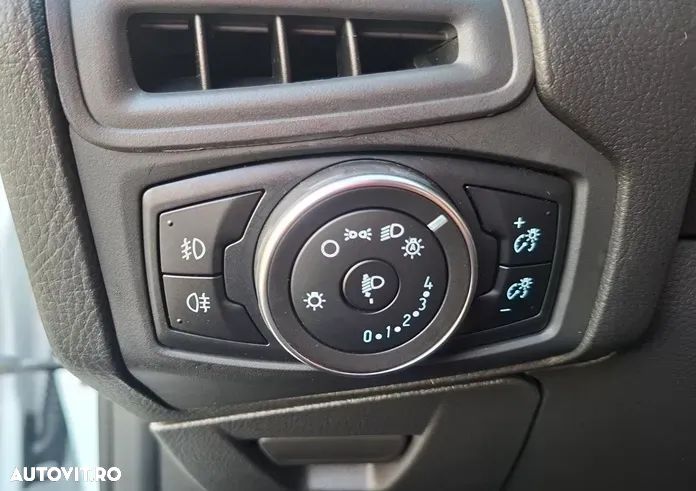 Ford Focus 2.0 EcoBlue Titanium Business - 20