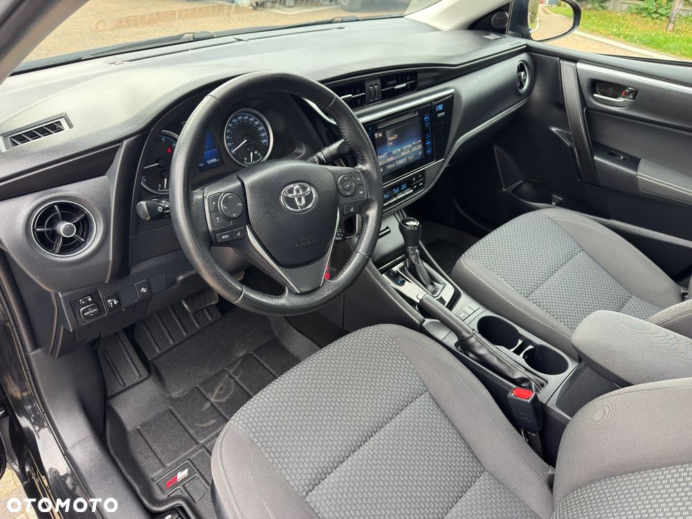 Toyota Corolla - 31