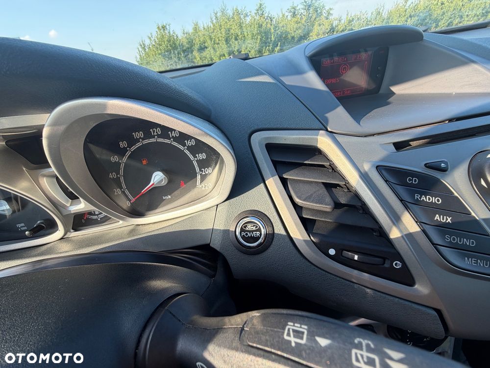 Ford Fiesta 1.3 Ghia - 16
