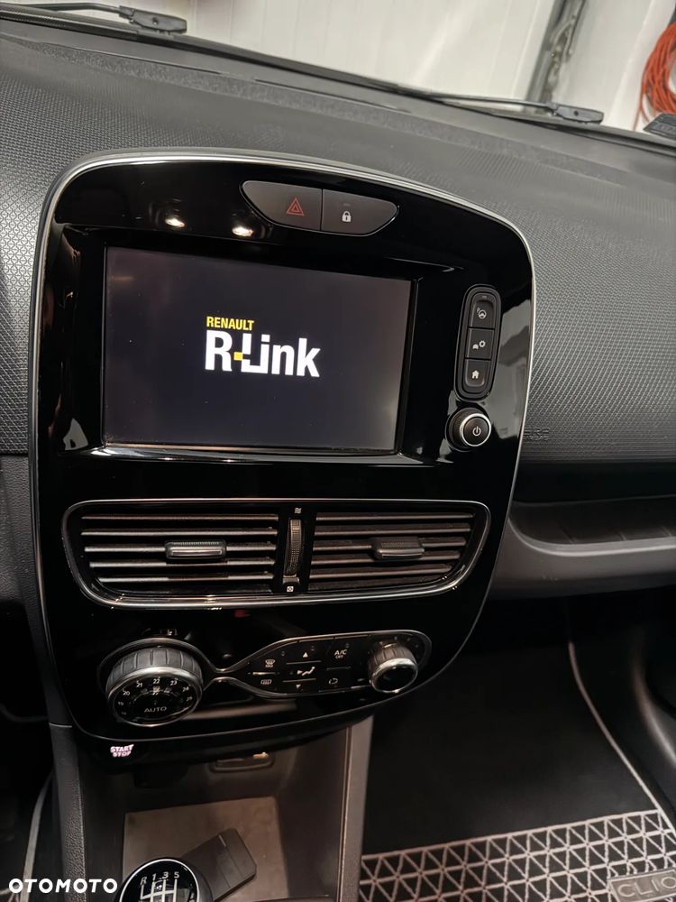 Renault Clio Energy TCe 120 Bose Edition - 21