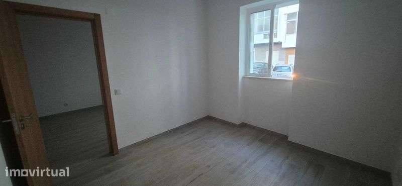 V2 para arrendar Alto Rodes - Grande imagem: 4/9