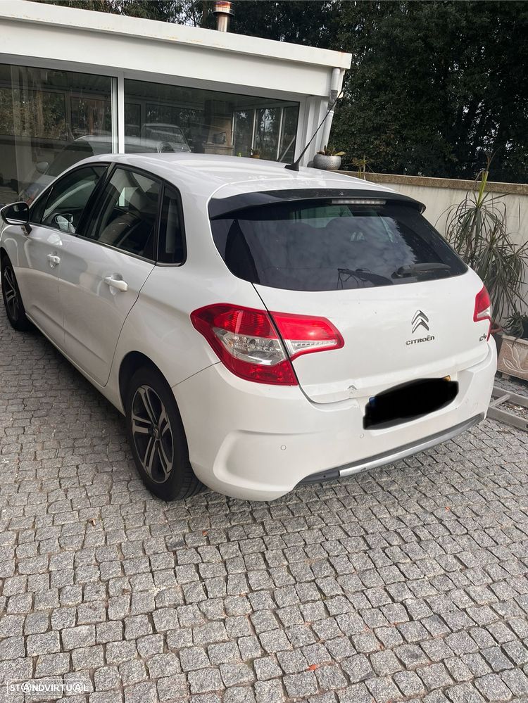 Citroën C4 1.6 HDi Attraction - 4
