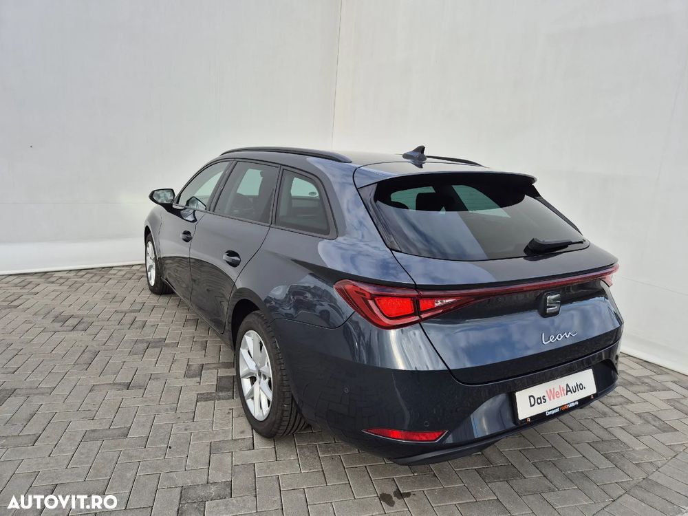 Seat Leon Sportstourer 2.0 TDI DSG Style - 3