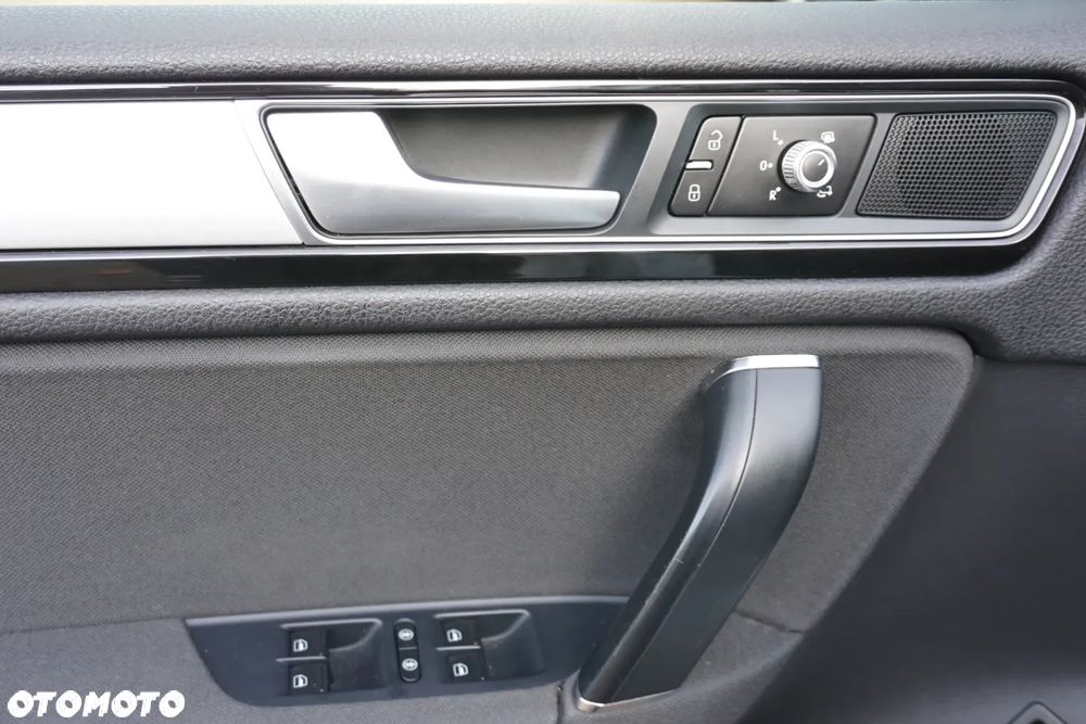 Volkswagen Touareg 3.0 V6 TDI SCR Blue Motion DPF Automatik - 19