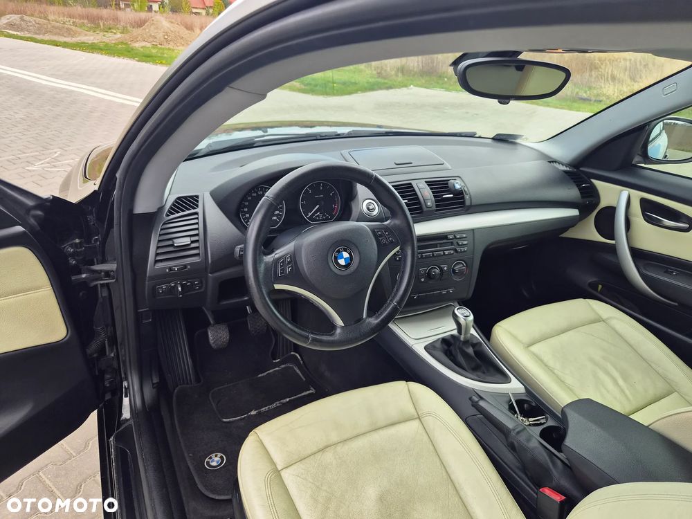 BMW Seria 1 116d DPF Edition Lifestyle - 11