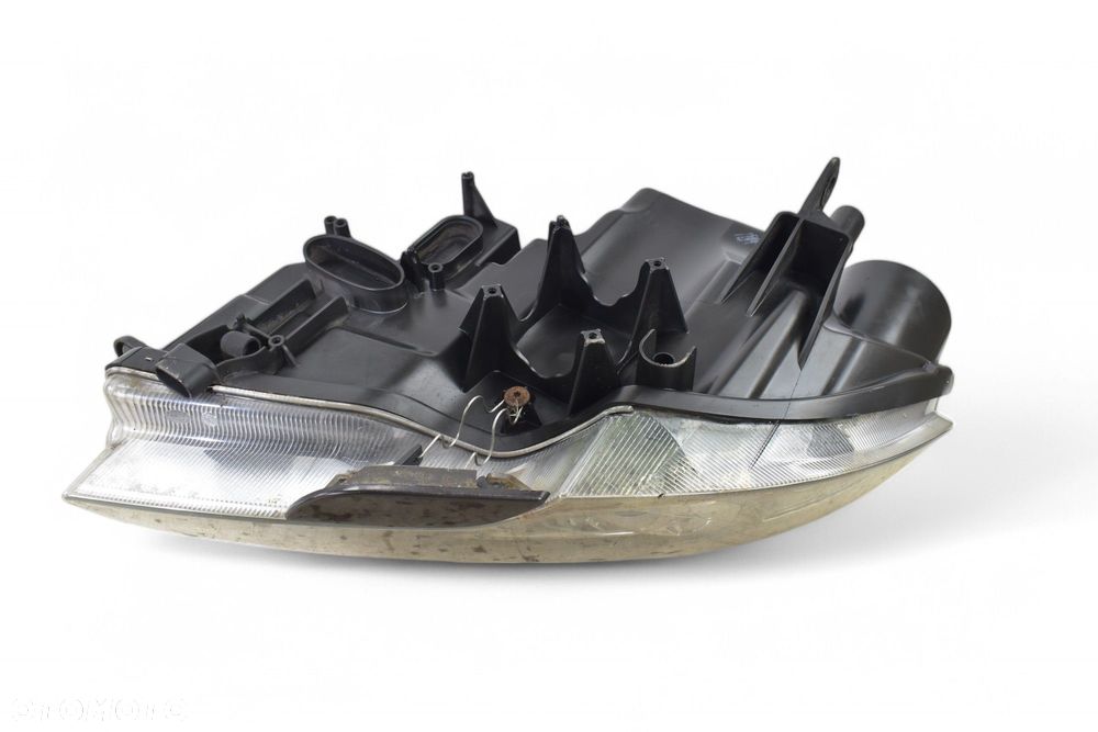 Lampa Prawy Przód Halogen SKODA SUPERB II 2009R EU - 13