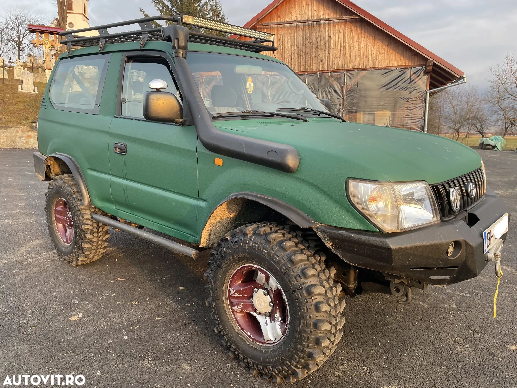 Toyota Land Cruiser - 1