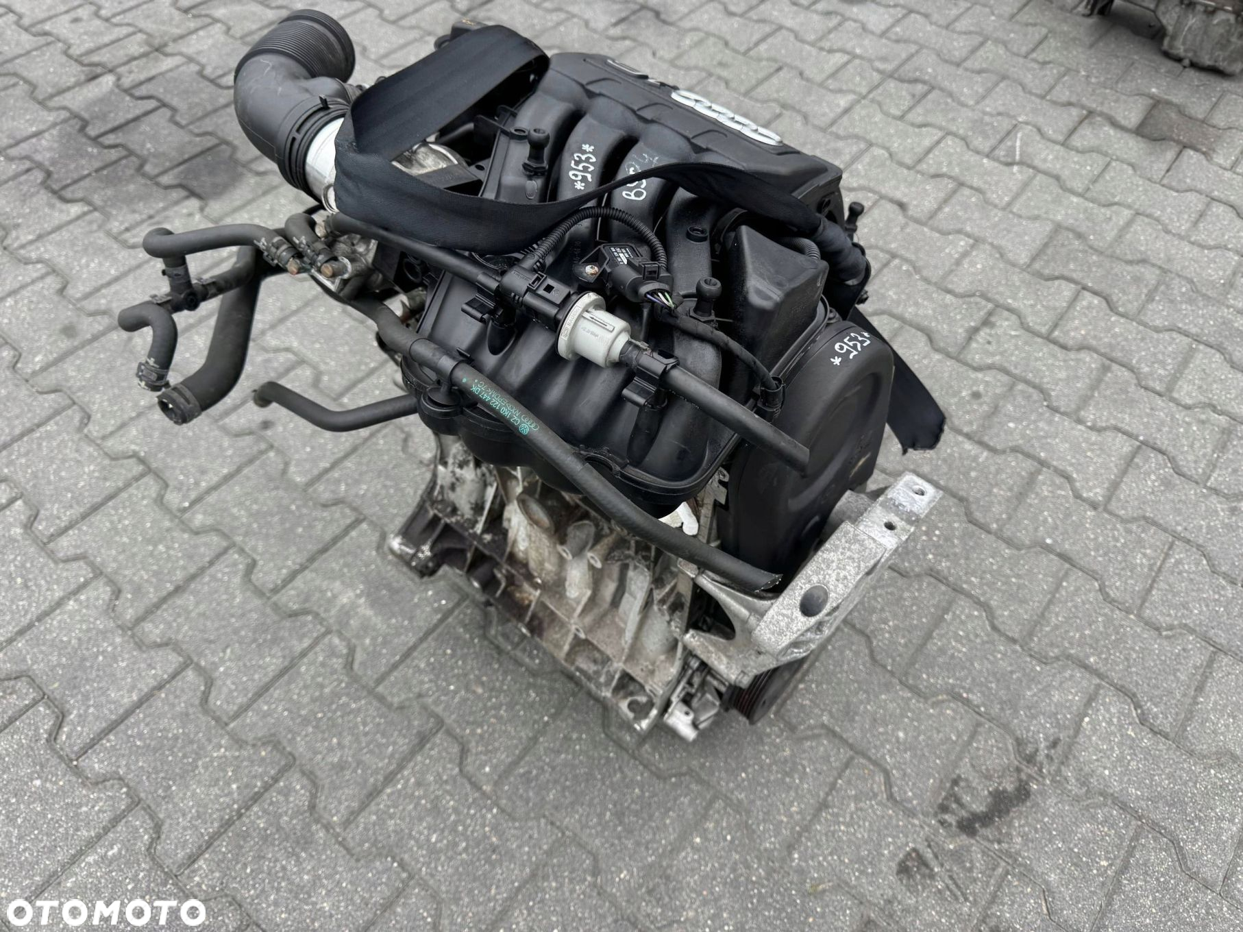 SILNIK 1.6 8V BSE AUDI A3 2008 - 4