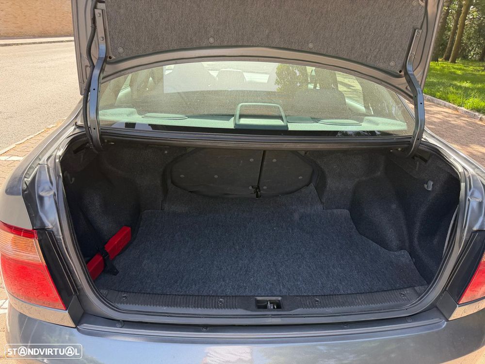 Nissan Almera 1.5 Visia AC - 5