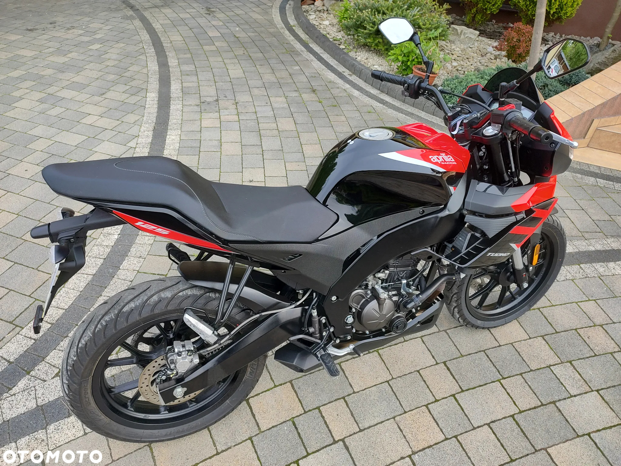 Aprilia Tuono - 6