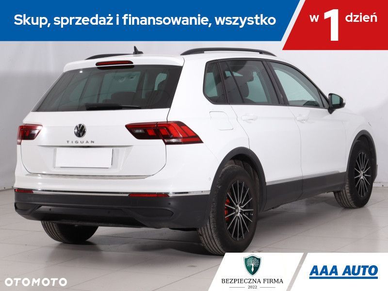 Volkswagen Tiguan - 7