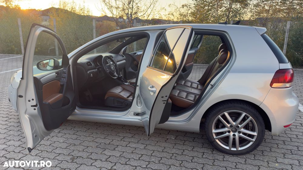 Volkswagen Golf Variant 2.0 TDI DPF DSG Comfortline - 5