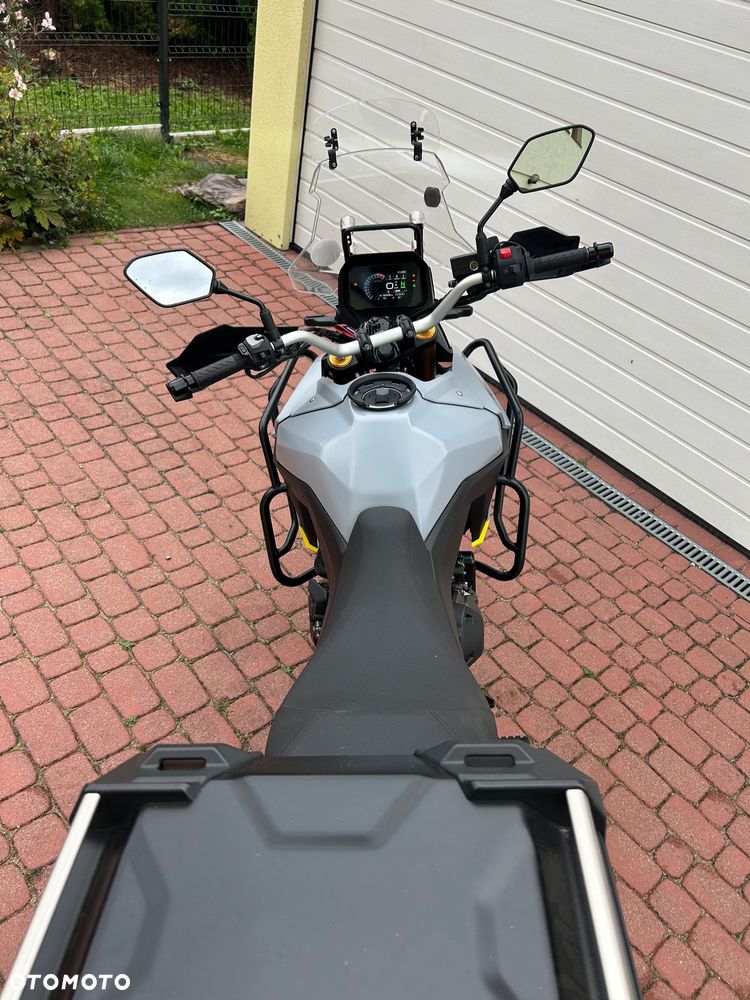 Suzuki DL - 7
