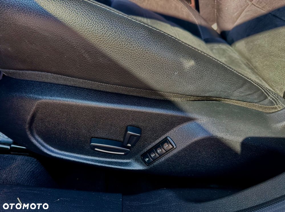 Ford Mondeo 1.6 TDCi ECOnetic Start-Stopp Titanium - 14