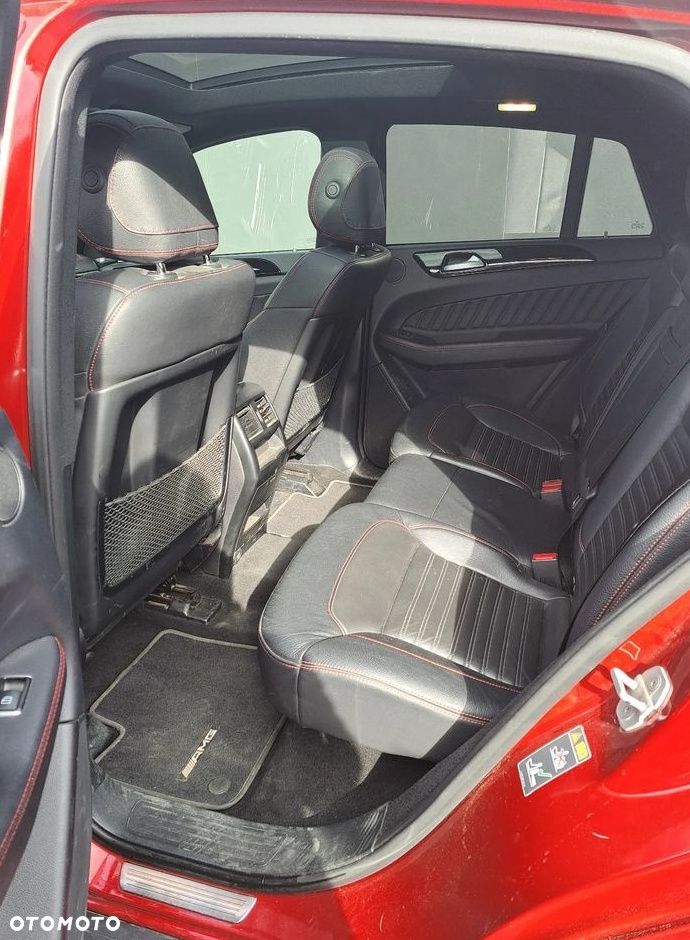 Mercedes-Benz GLE - 12