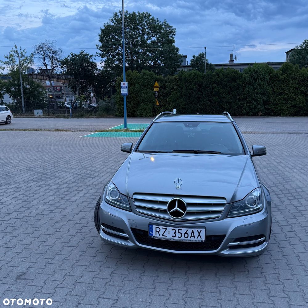 Mercedes-Benz Klasa C 220 CDI 7G-TRONIC Avantgarde Edition - 3