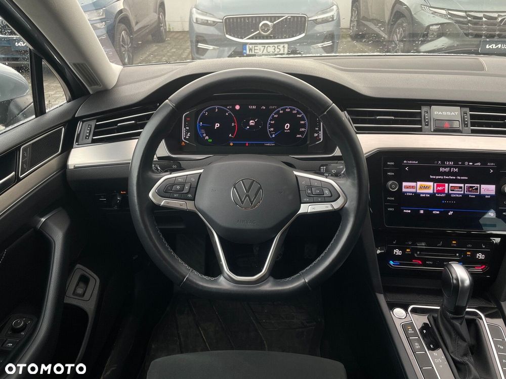 Volkswagen Passat Variant 2.0 TDI EVO Elegance DSG - 22