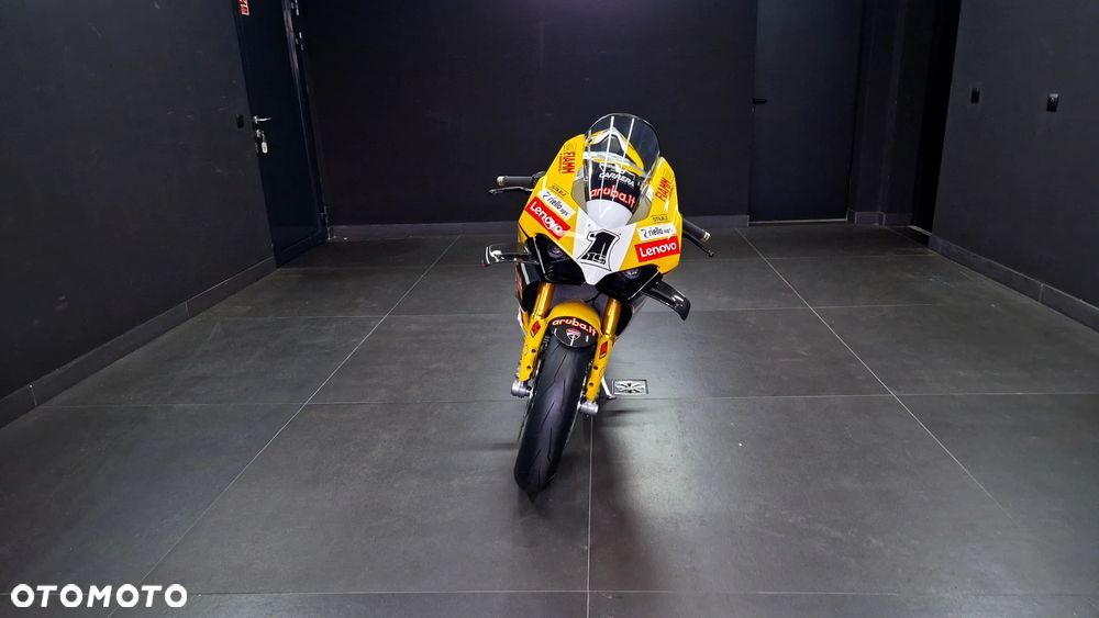 Ducati Panigale V4S - 8