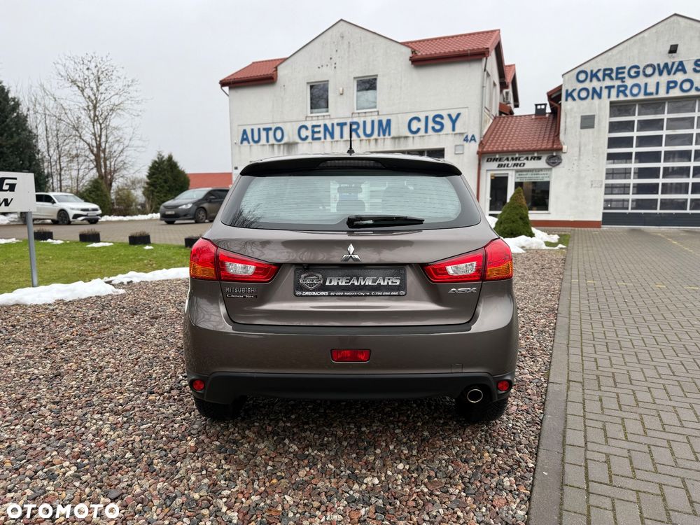 Mitsubishi ASX - 5