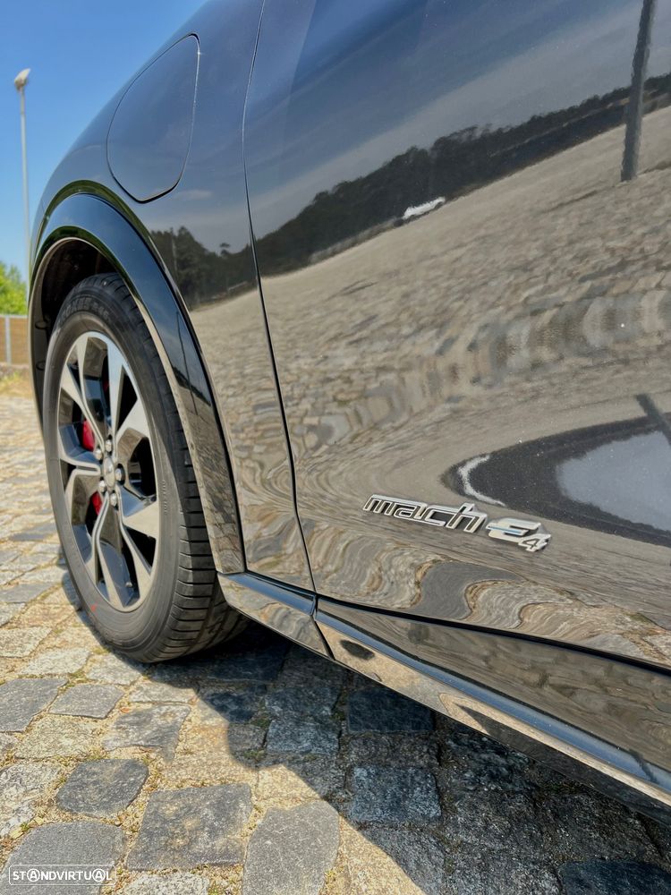 Ford Mustang Mach-E AWD PREMIUM - 2