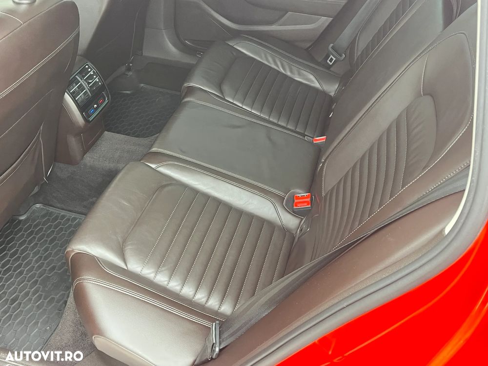 Volkswagen Passat Alltrack 2.0 TDI DSG 4Motion - 7