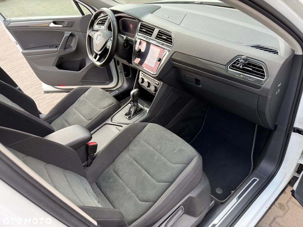 Volkswagen Tiguan - 19