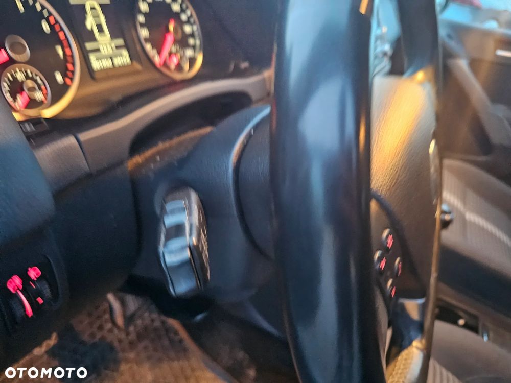 Volkswagen Tiguan - 24