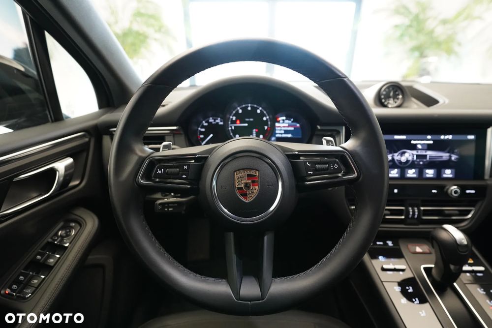 Porsche Macan Standard - 21