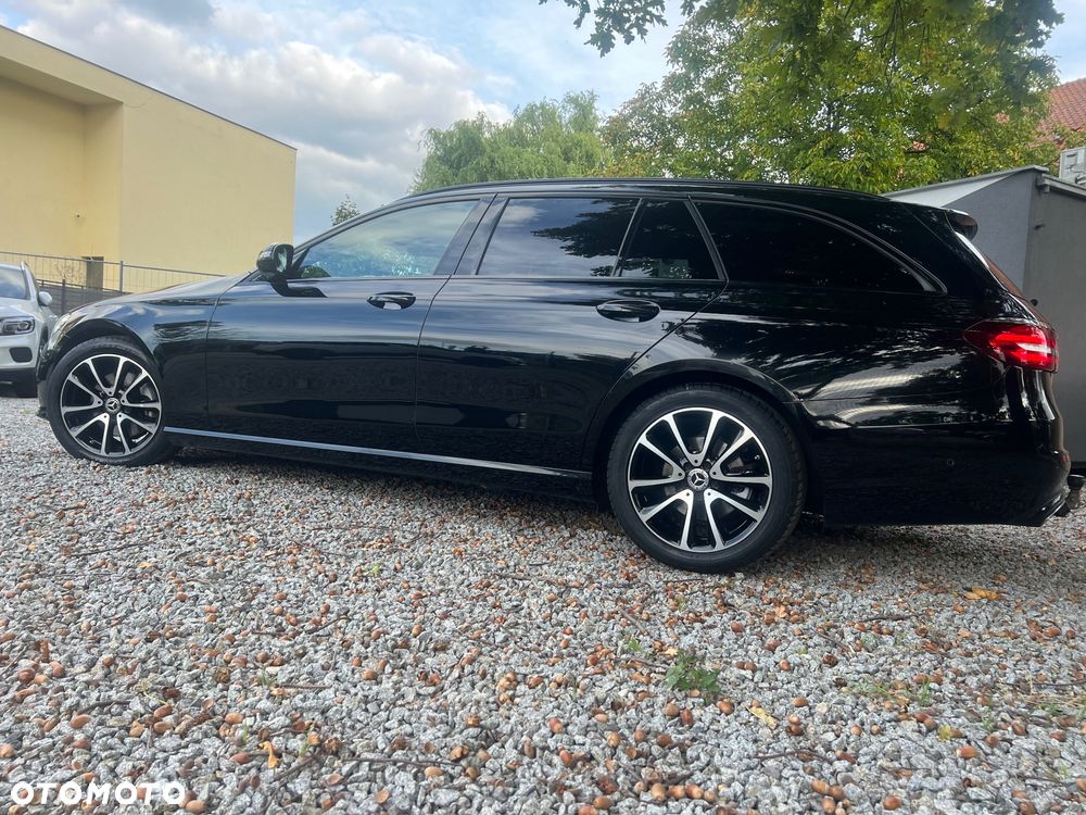 Mercedes-Benz Klasa E 220 d T 9G-TRONIC Sportstyle Edition - 4