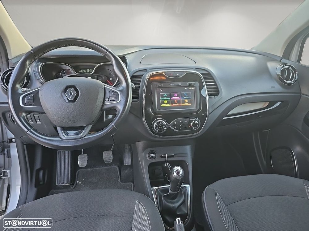 Renault Captur 1.5 dCi - 10