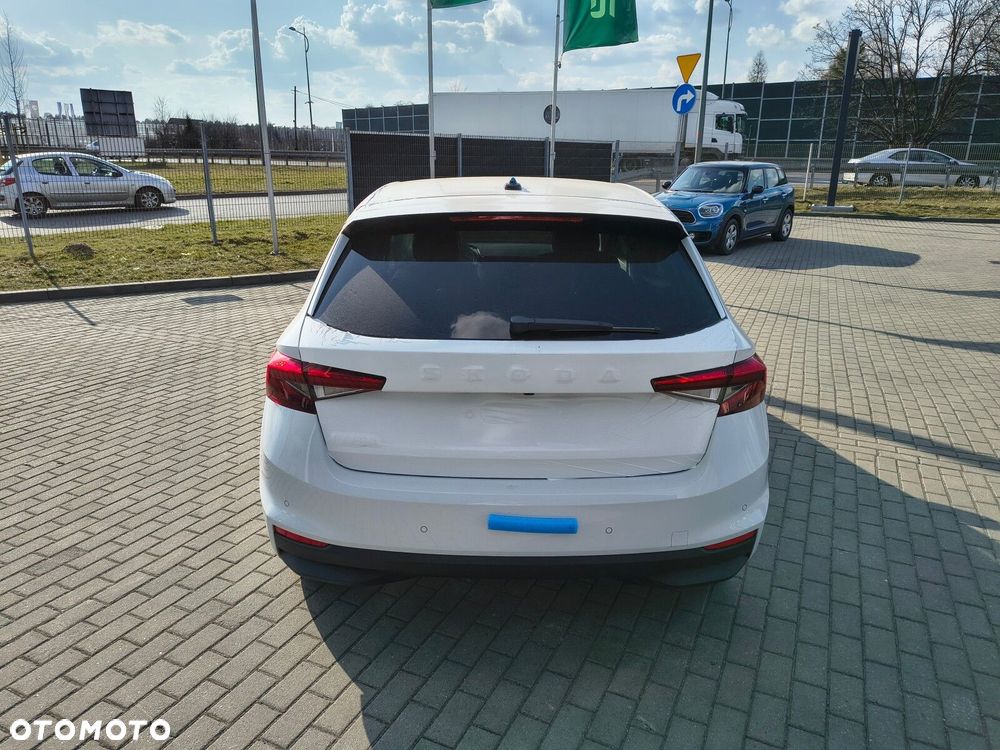 Skoda Fabia 1.0 TSI Drive - 7