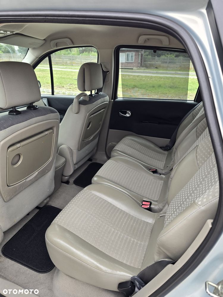 Renault Scenic - 6