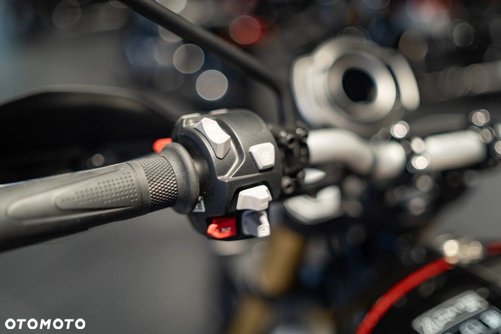 Triumph Scrambler - 18