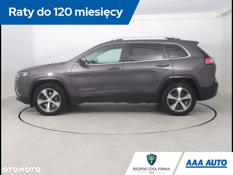 Jeep Cherokee - 3