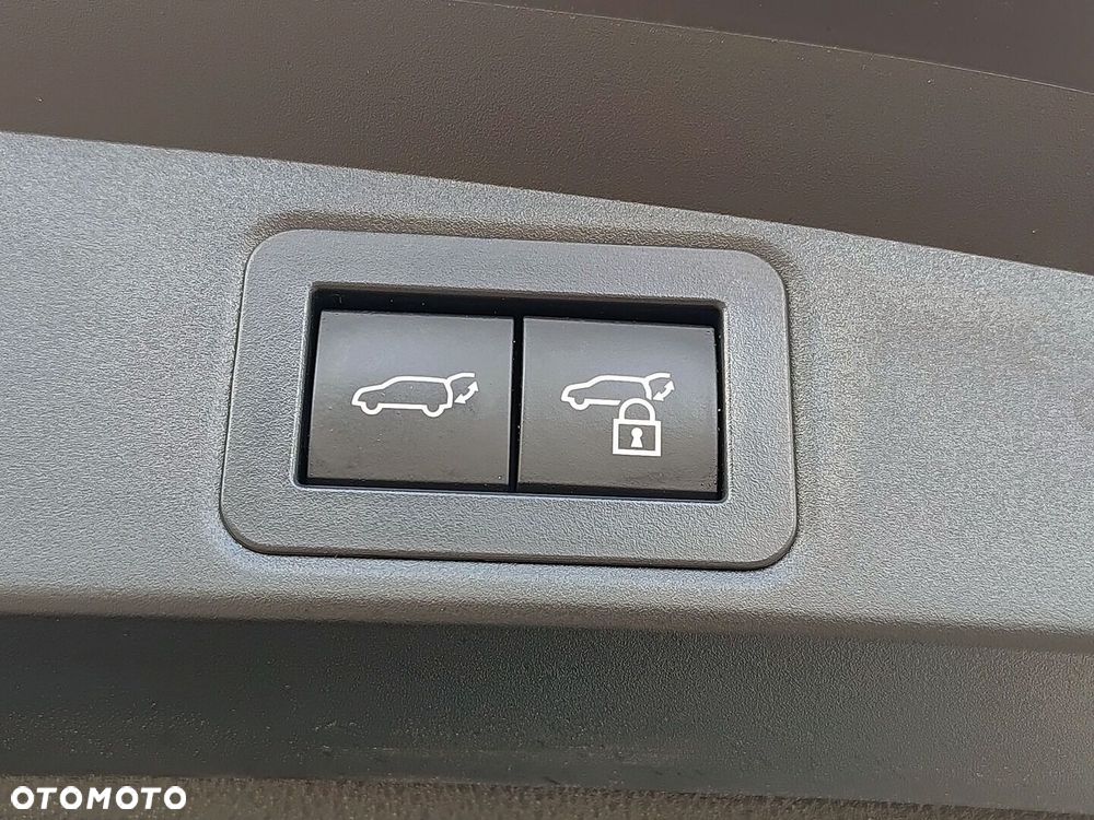 Toyota Corolla 1.8 Hybrid Style - 22