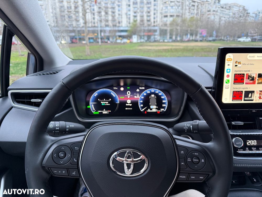 Toyota Corolla 1.8 HSD Dynamic - 12