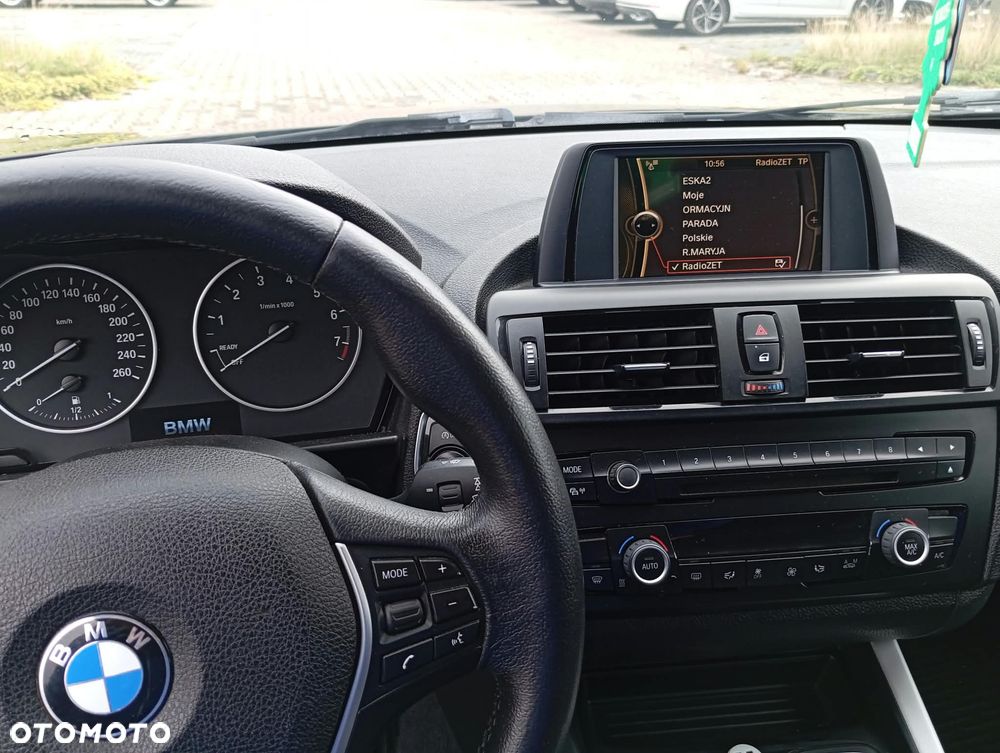 BMW Seria 1 116i - 11