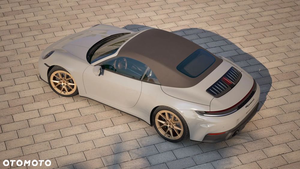 Porsche 911 Carrera 4S - 9