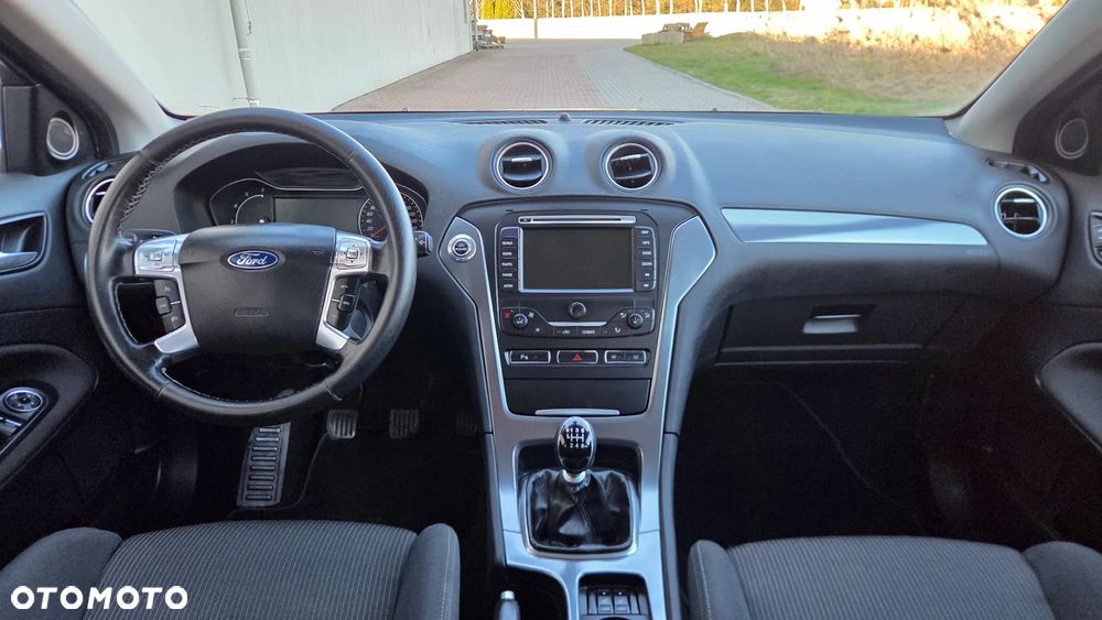 Ford Mondeo 2.0 TDCi Titanium - 21