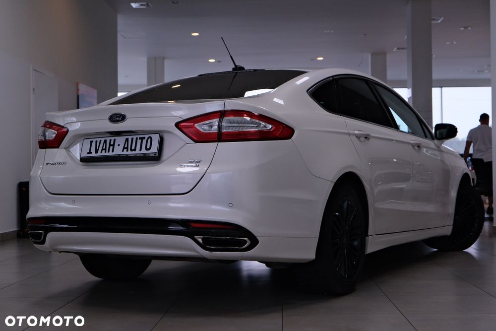 Ford Fusion - 5