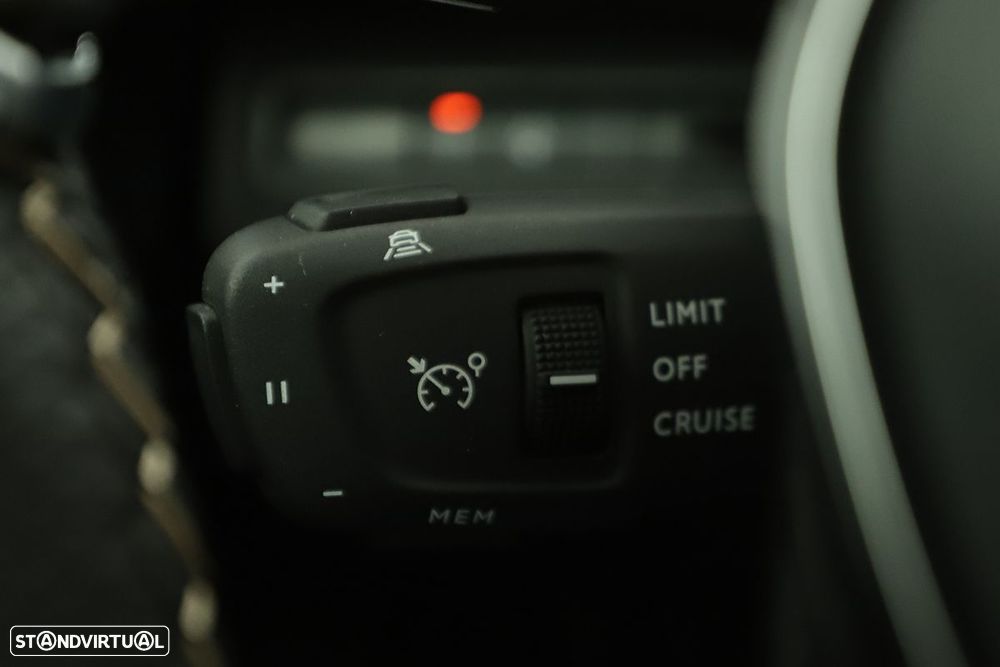 Peugeot 3008 1.2 PureTech GT EAT8 - 18