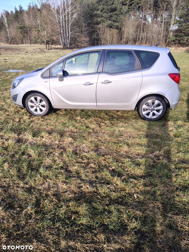 Opel Meriva - 13