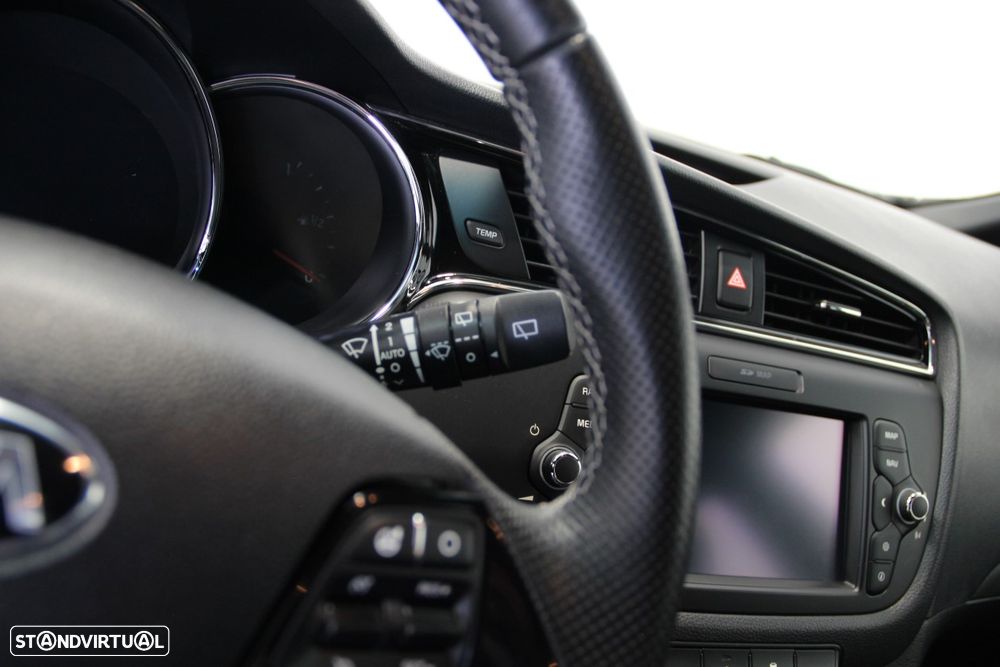 Kia Ceed 1.6 CRDi GT Line - 14