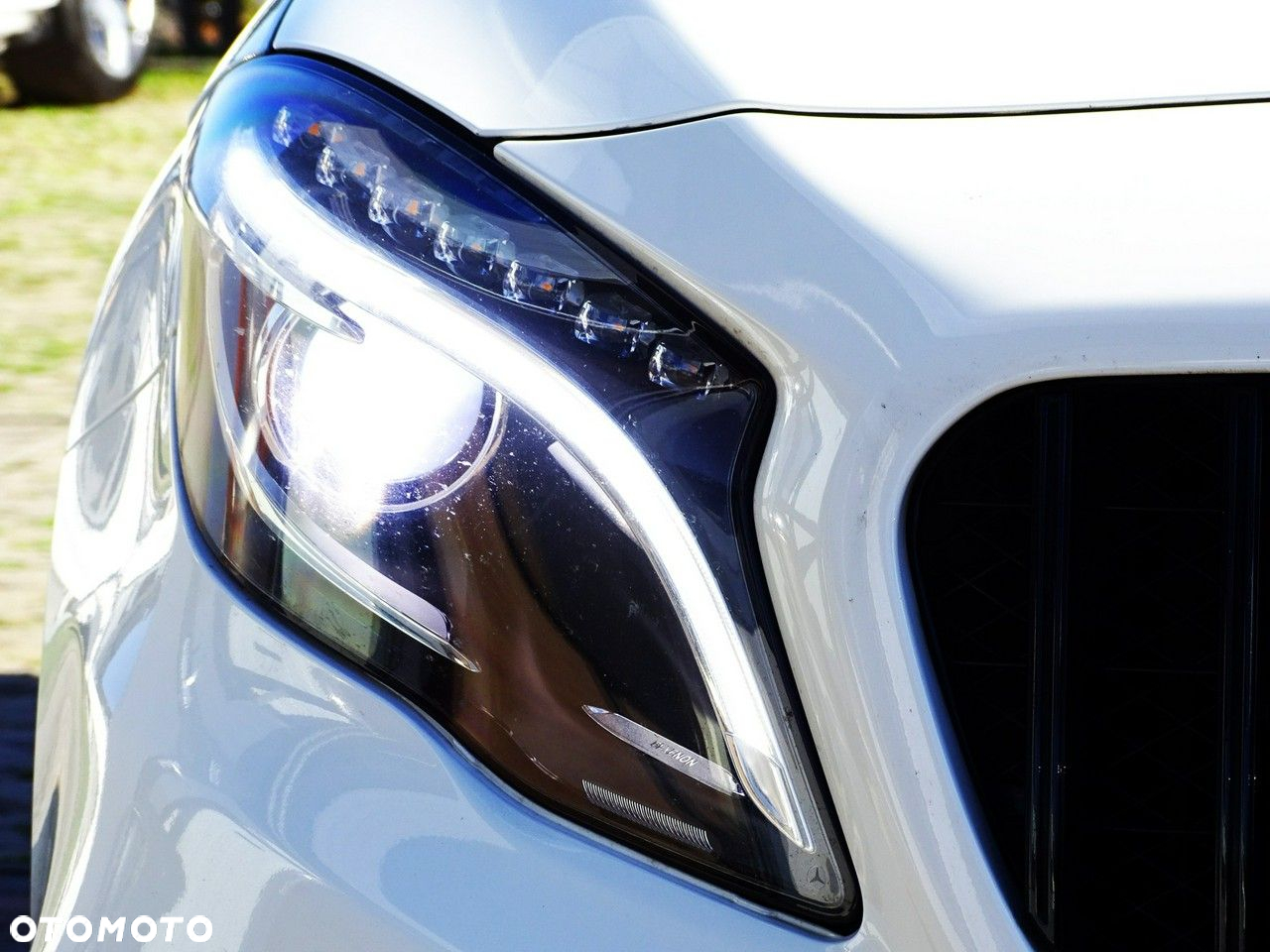 Mercedes-Benz GLA - 15