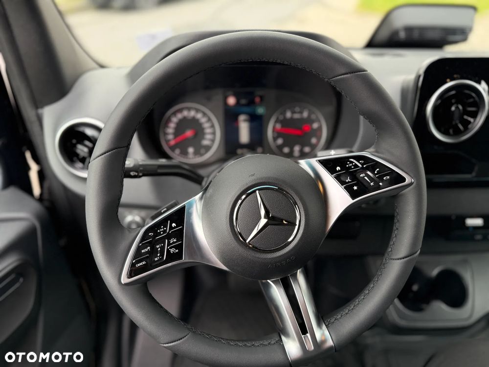 Mercedes-Benz Sprinter 319CDI - 6