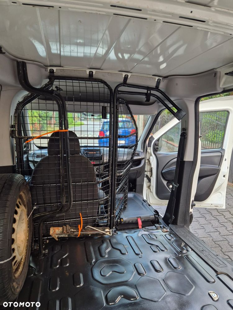 Opel Combo - 18