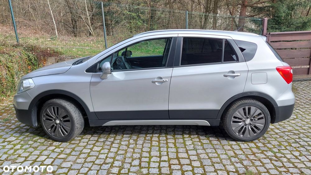 Suzuki SX4 S-Cross 1.6 Premium 4WD - 2